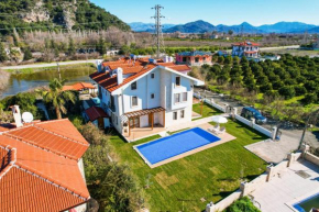 Dalyan Amazing New 6-Bedroom Private Villa With Swimming Pool